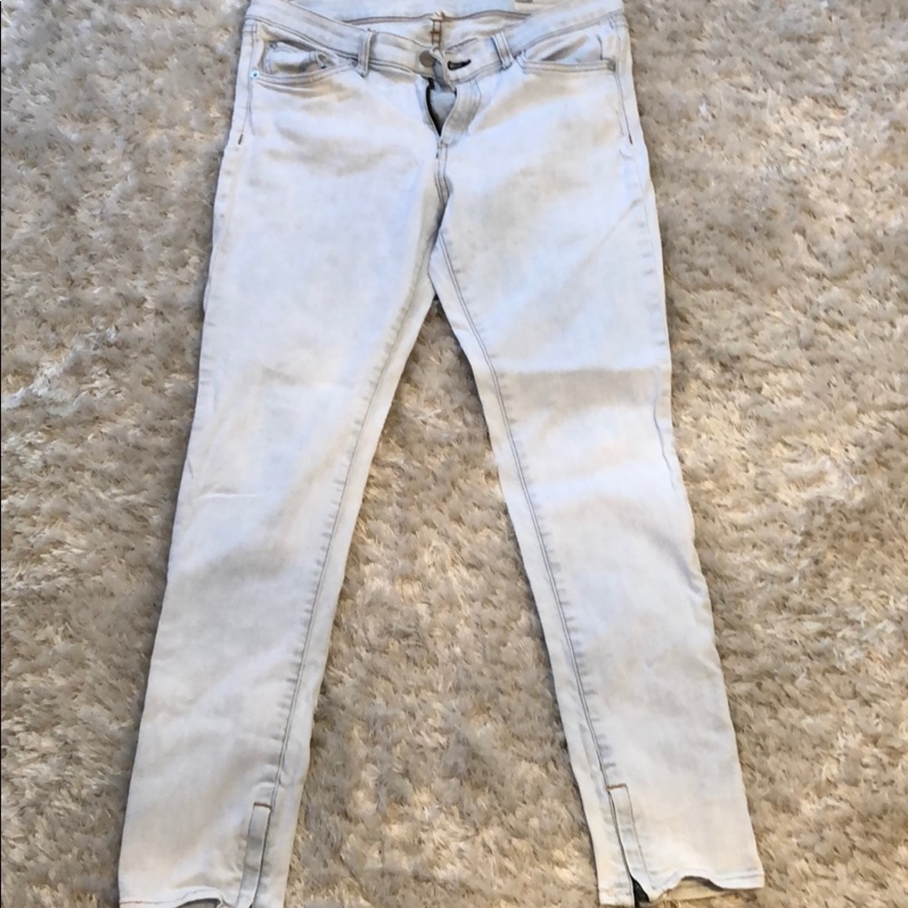 Size 31 super light blue rag and bone jeans